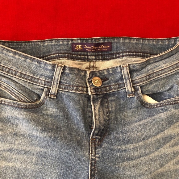 Distressed Jeans - Picture 2 of 4